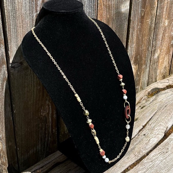 Lightweight long necklace with wood and misc beads - Picture 6 of 10